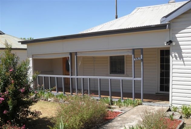 100 Russell Street TUMUT 2