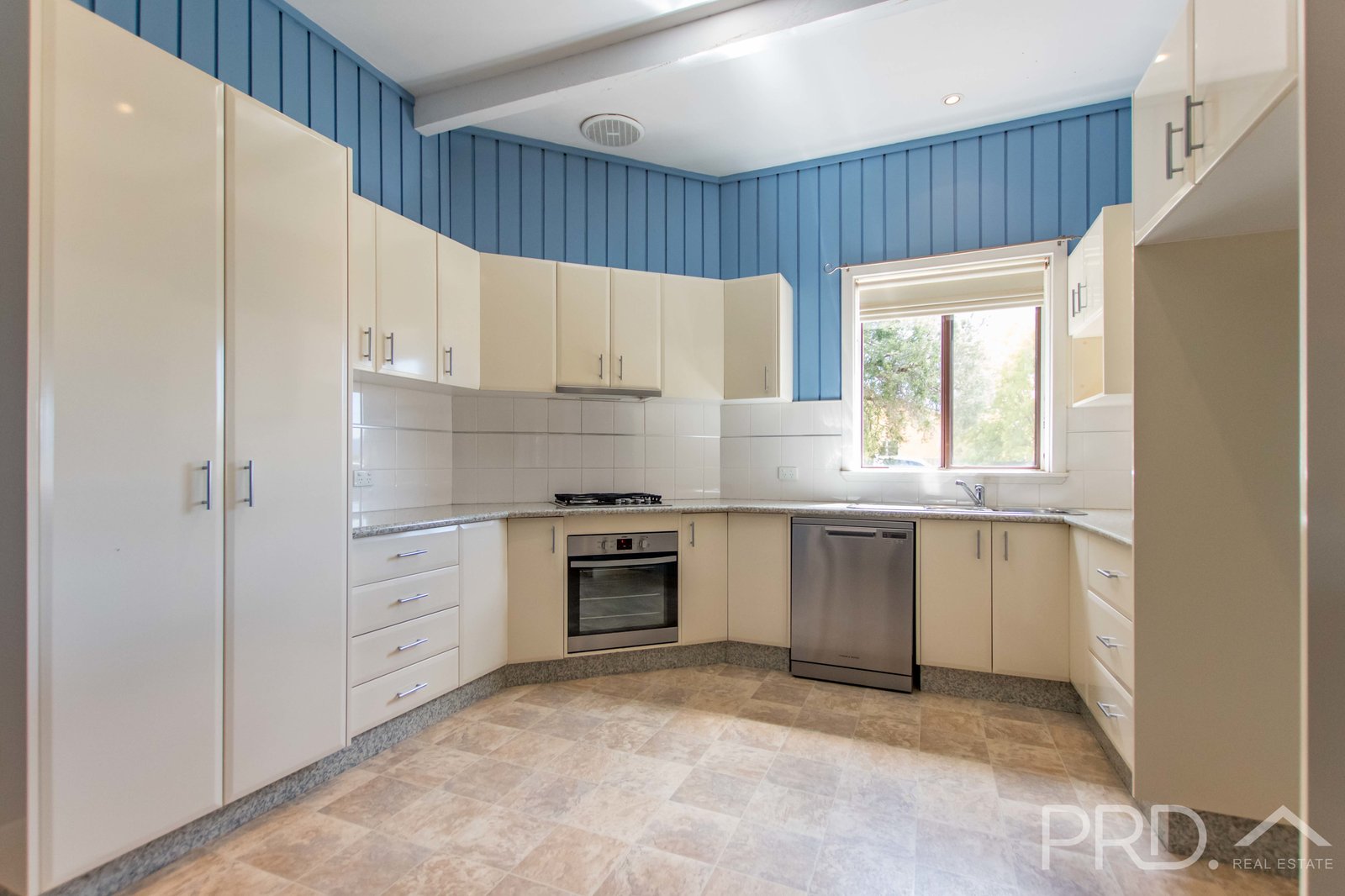 100 Simpson Street TUMUT 1