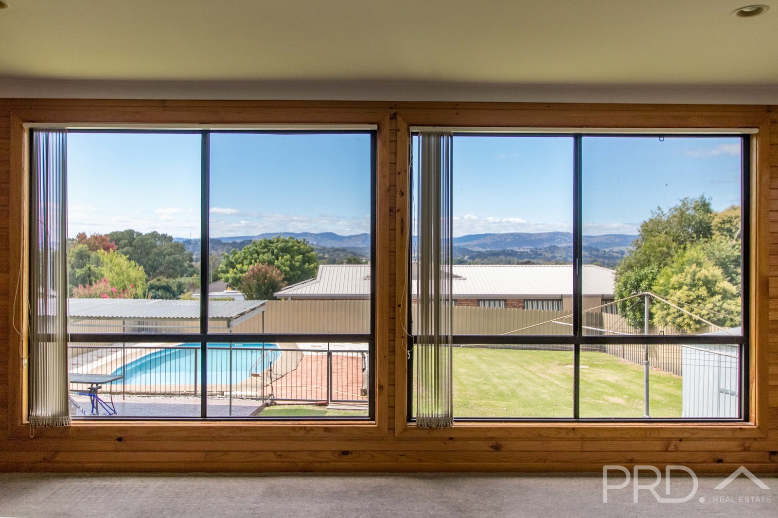 100 Simpson Street TUMUT 5