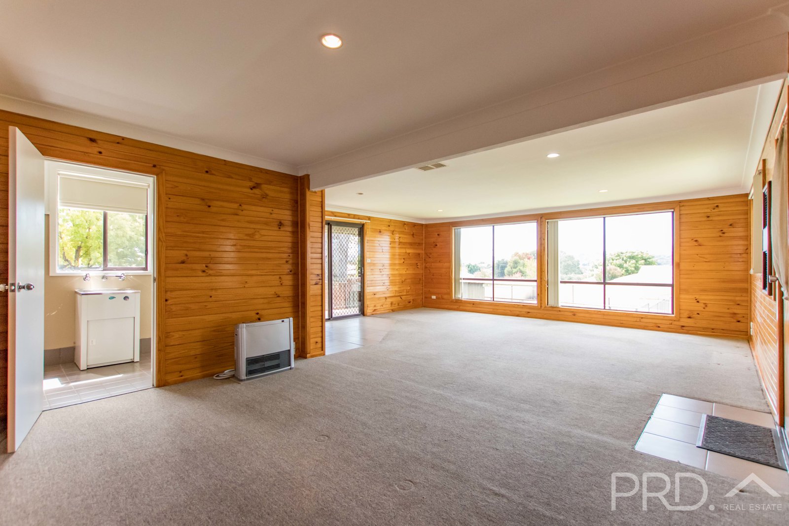 100 Simpson Street TUMUT 7