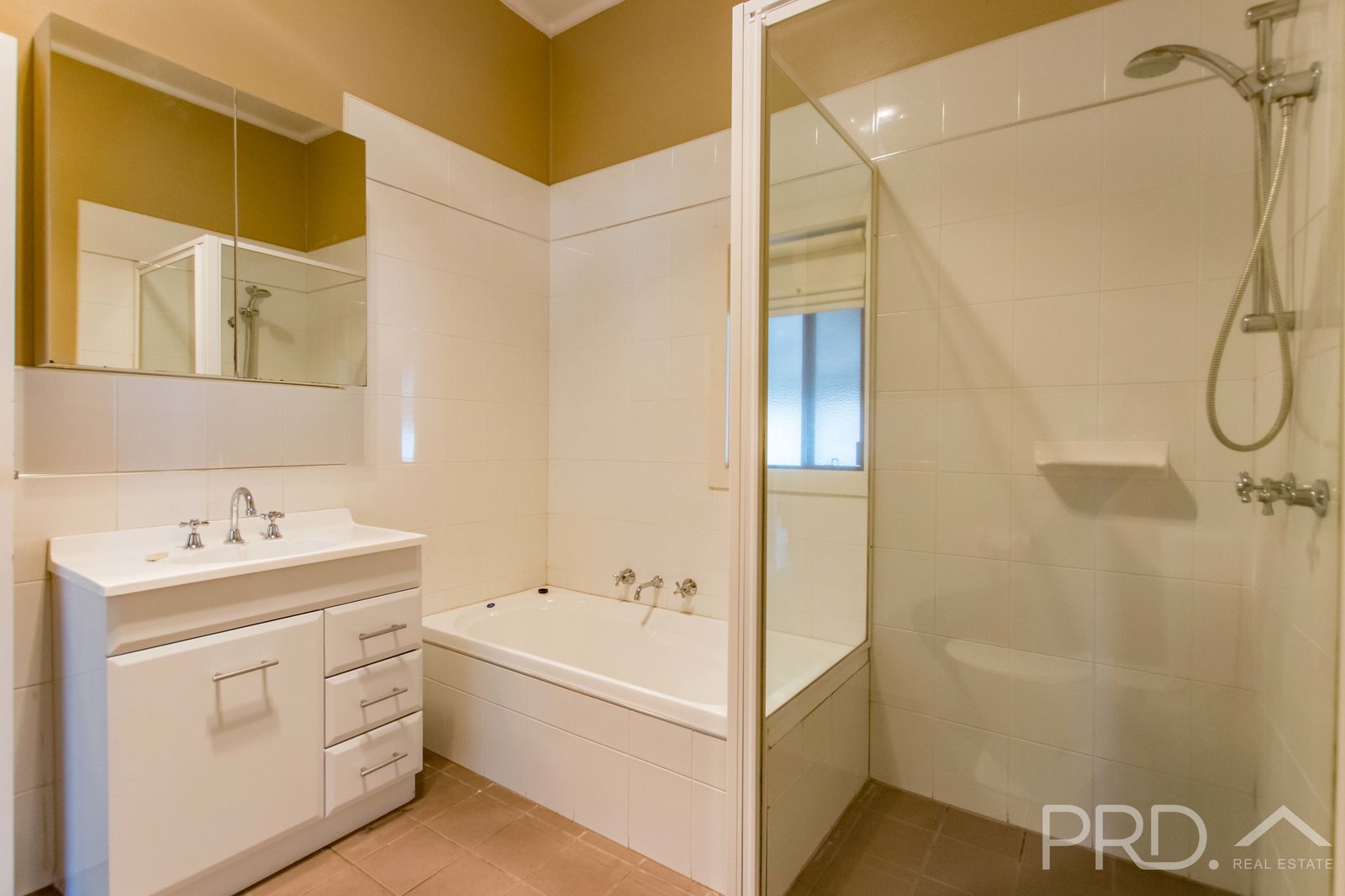 100 Simpson Street TUMUT 10