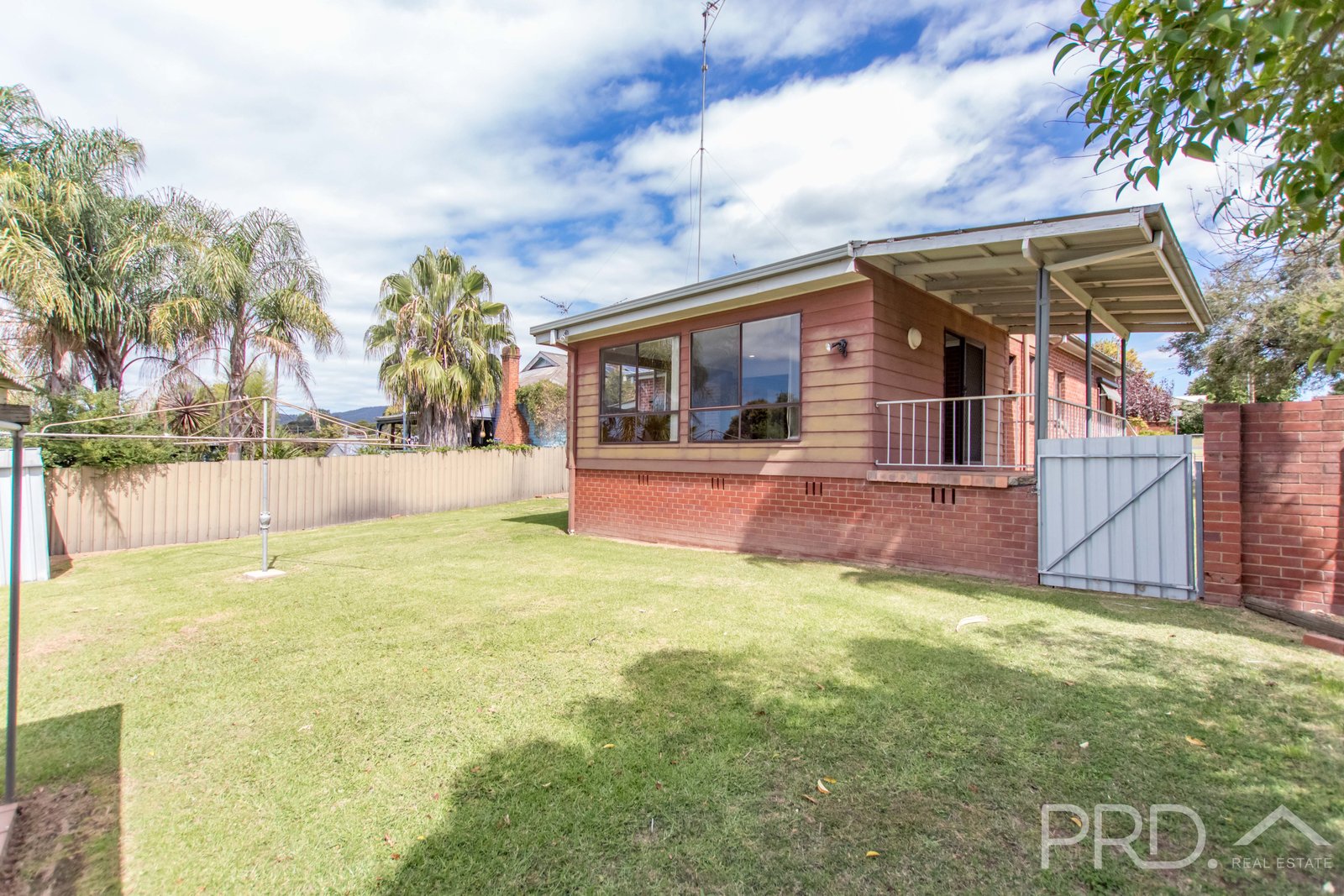 100 Simpson Street TUMUT 15