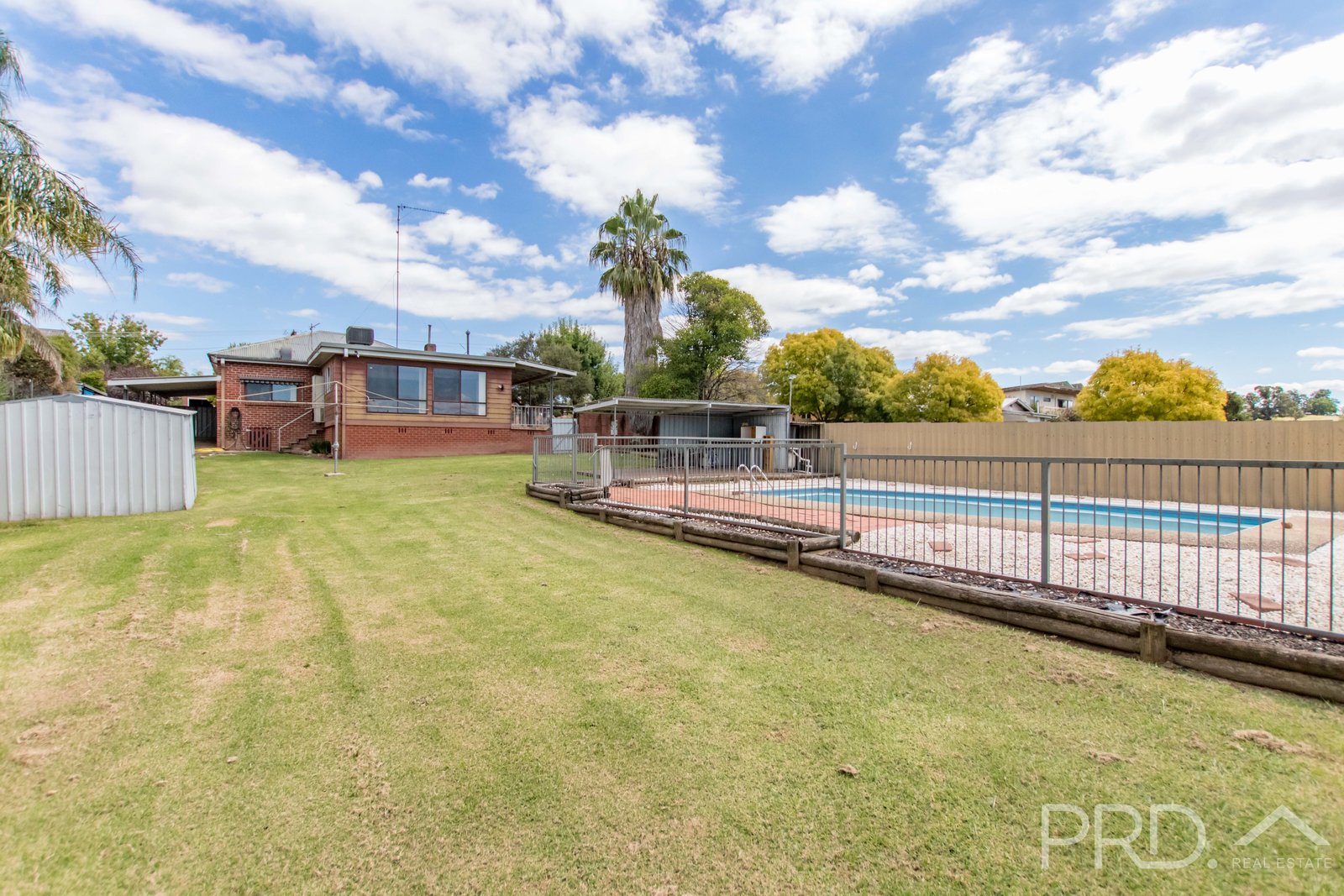 100 Simpson Street TUMUT 17