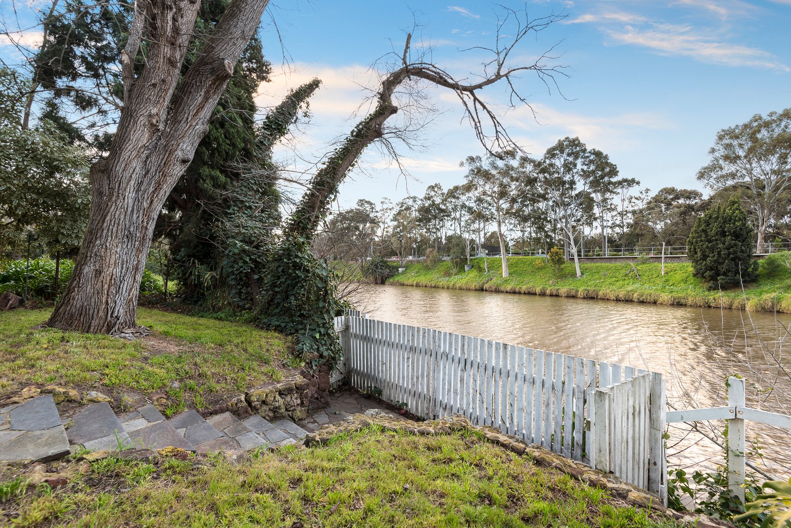 Real Estate and Property in 100 St Georges Road, Toorak, VIC