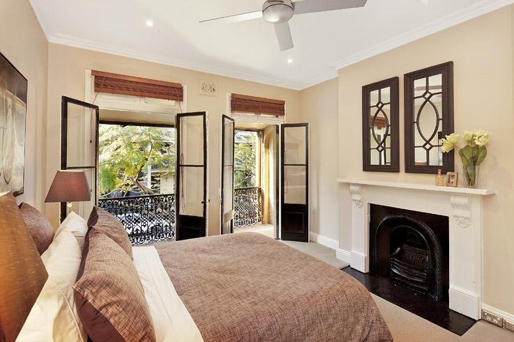 100 Surrey Street DARLINGHURST 2