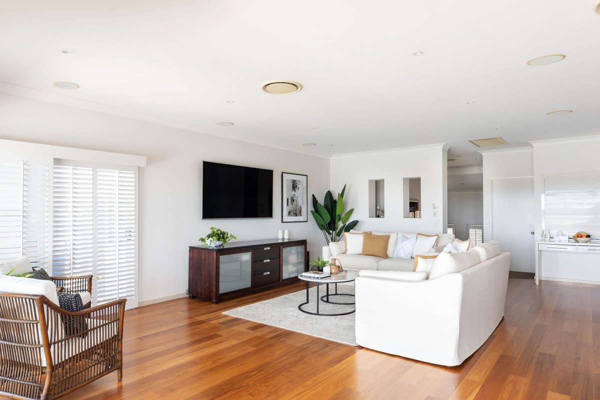 100 Treeview Drive Burleigh Waters 5