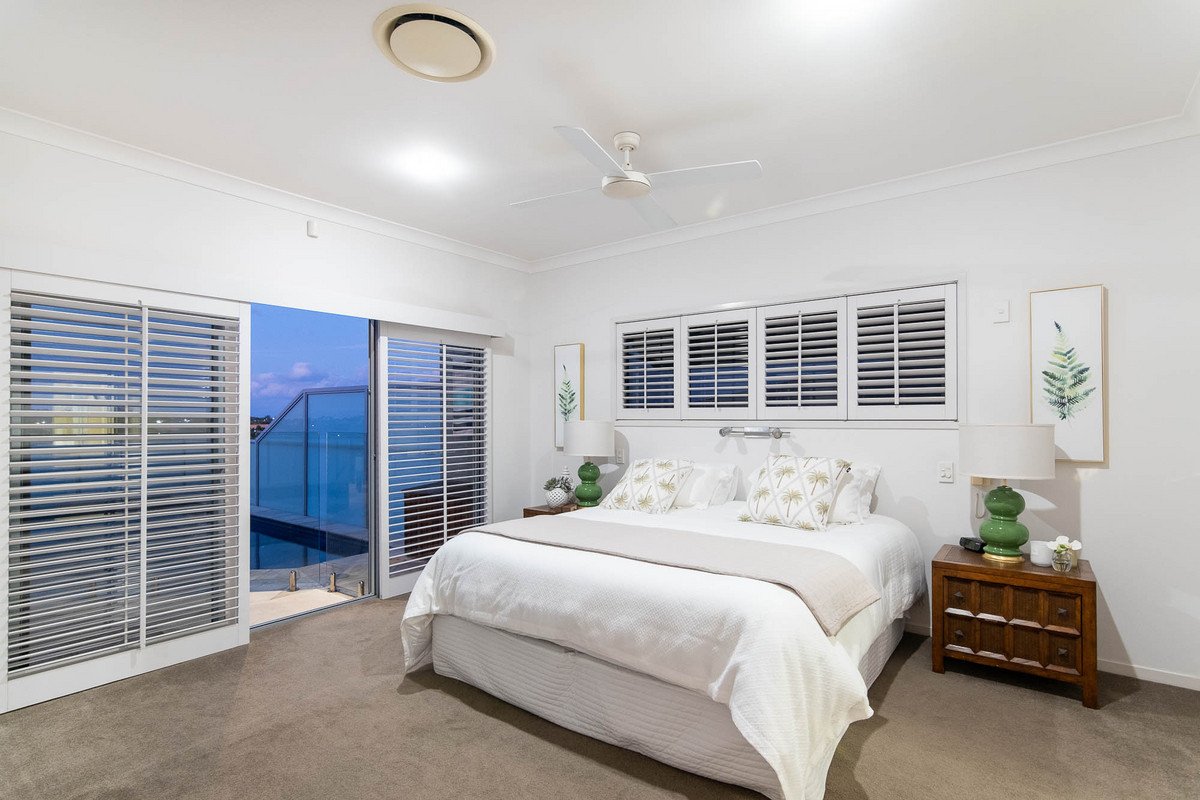 100 Treeview Drive Burleigh Waters 11