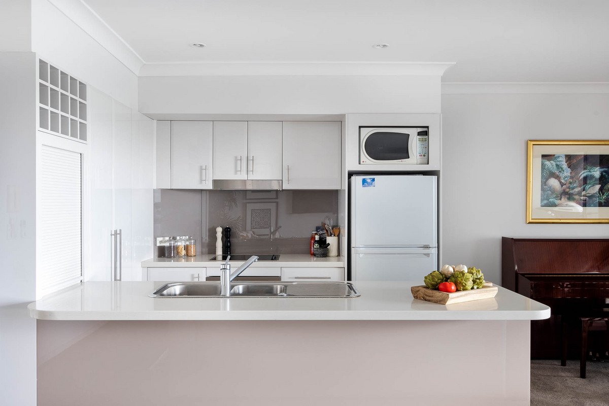 100 Treeview Drive Burleigh Waters 22