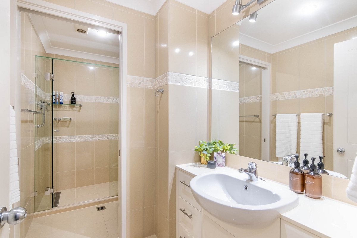 100 Treeview Drive Burleigh Waters 29