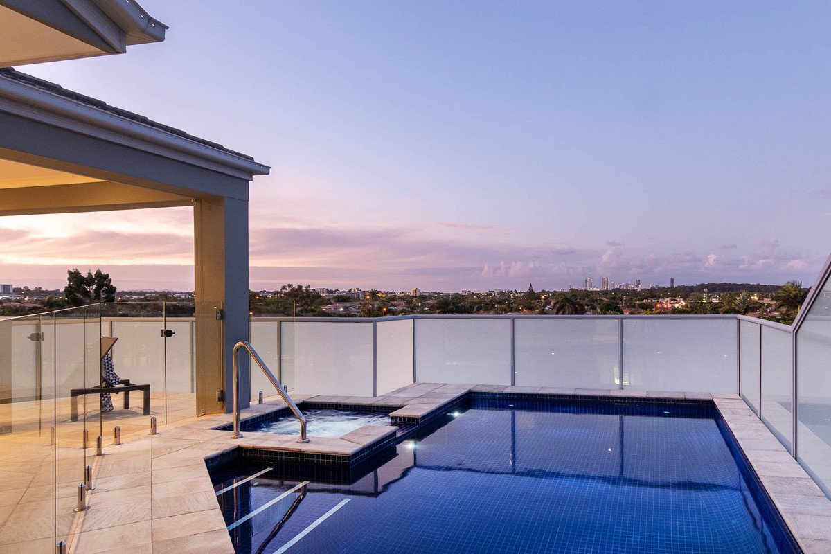 100 Treeview Drive Burleigh Waters 32