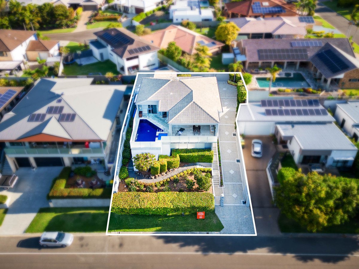 100 Treeview Drive Burleigh Waters 35