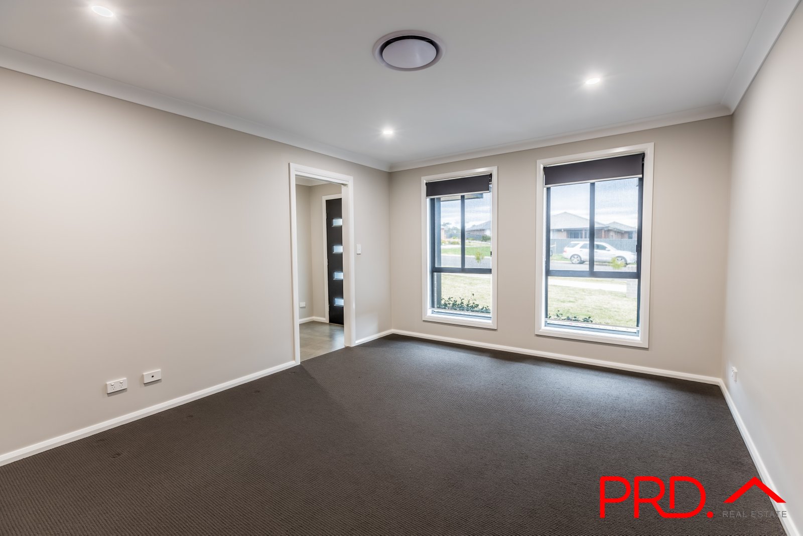 100 Verdelho Drive TAMWORTH 3