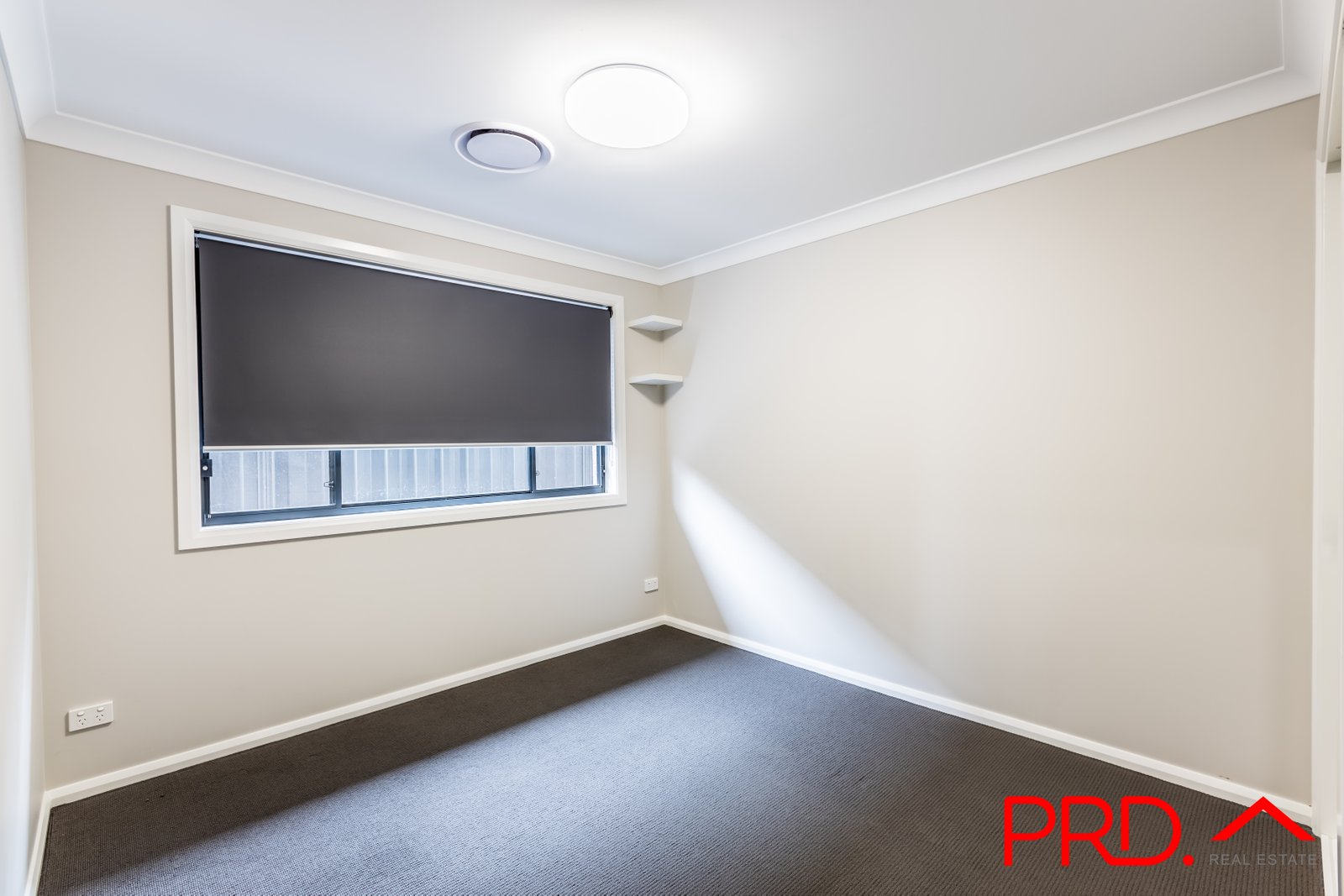 100 Verdelho Drive TAMWORTH 11