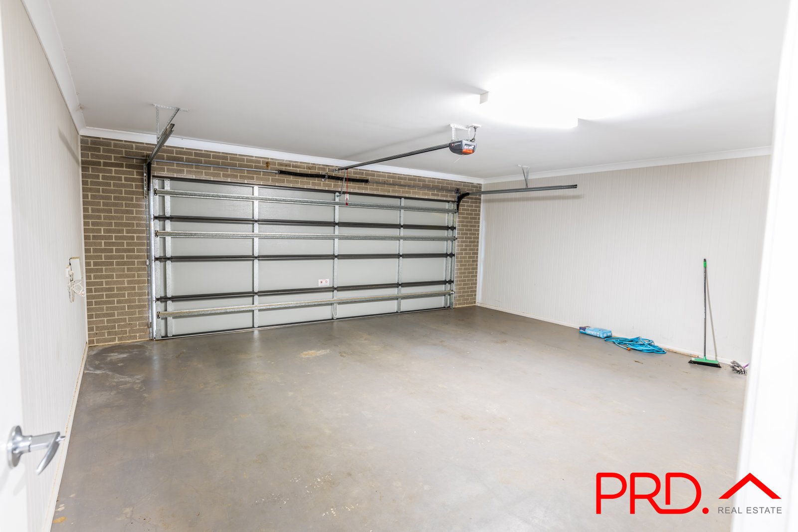 100 Verdelho Drive TAMWORTH 15