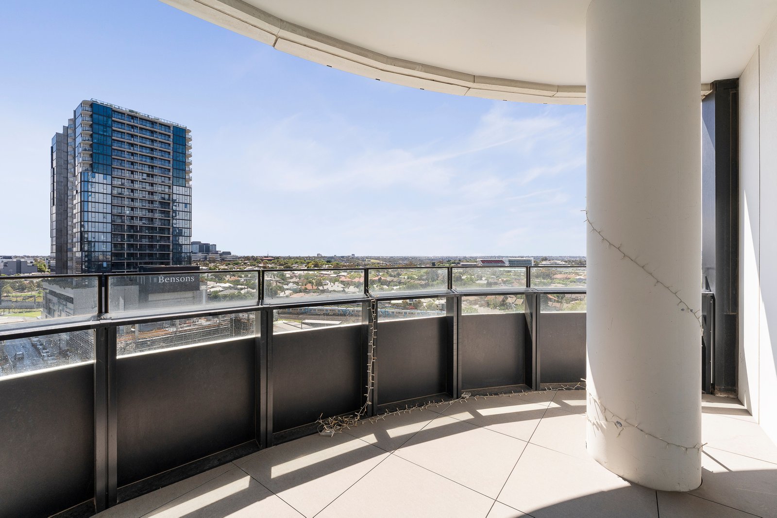 Gallery: 1001/5 Joseph Road
