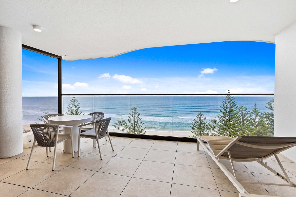 1002/112 The Esplanade Burleigh Heads 5