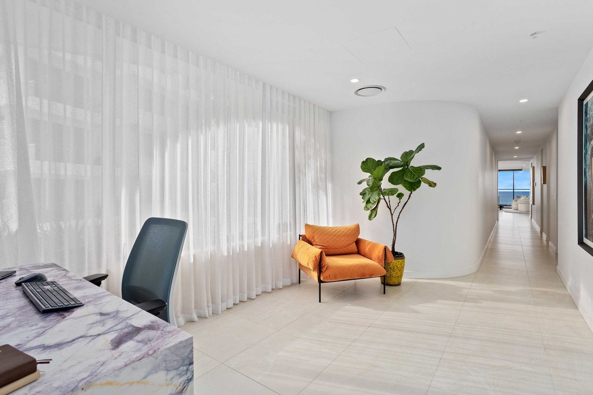 1002/112 The Esplanade Burleigh Heads 14