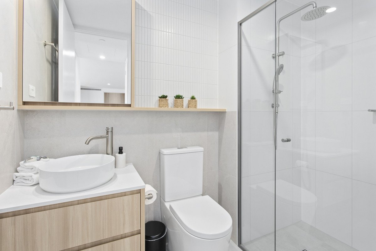 1002/6 Second Avenue Burleigh Heads 6