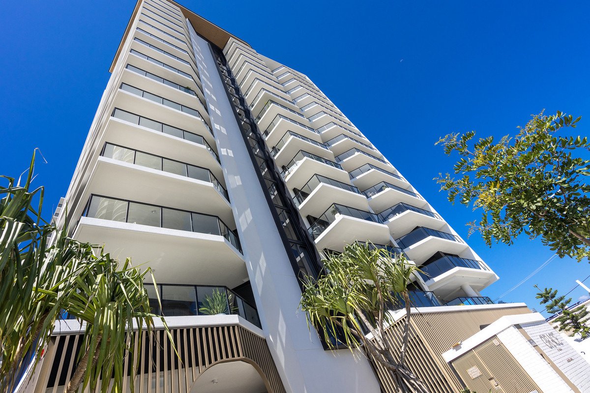 1002/6 Second Avenue Burleigh Heads 16