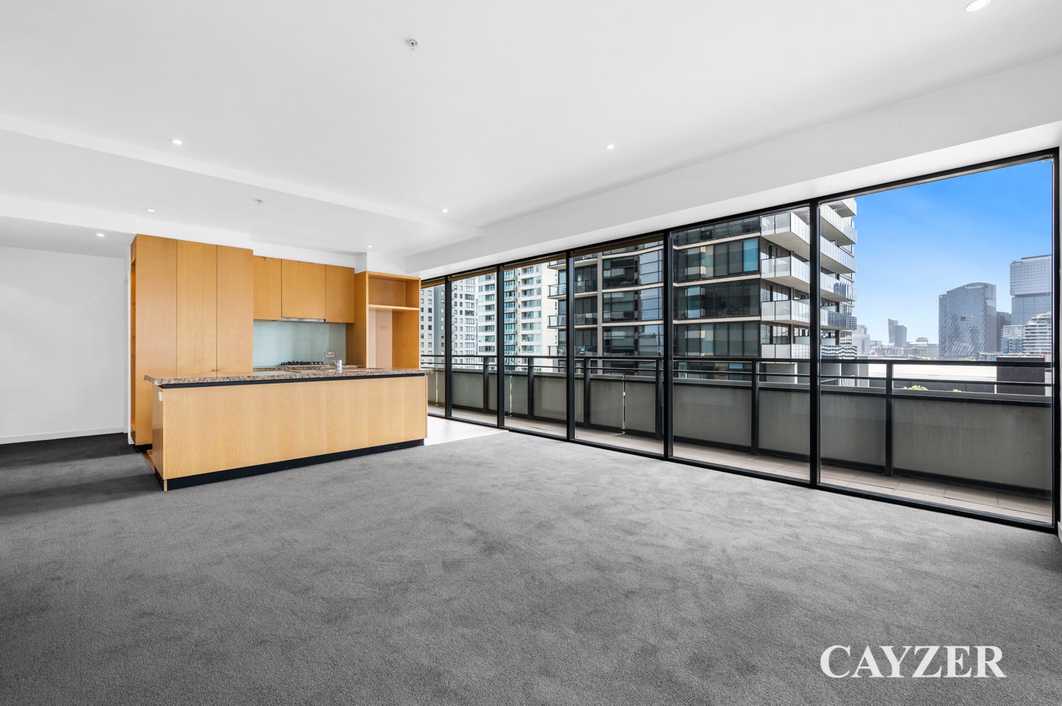 Gallery: 1002/80 Clarendon Street