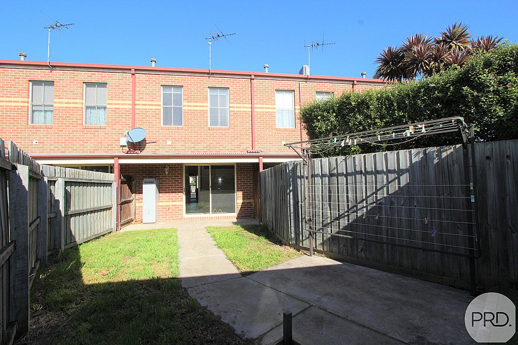1002B Macarthur Street LAKE WENDOUREE 13