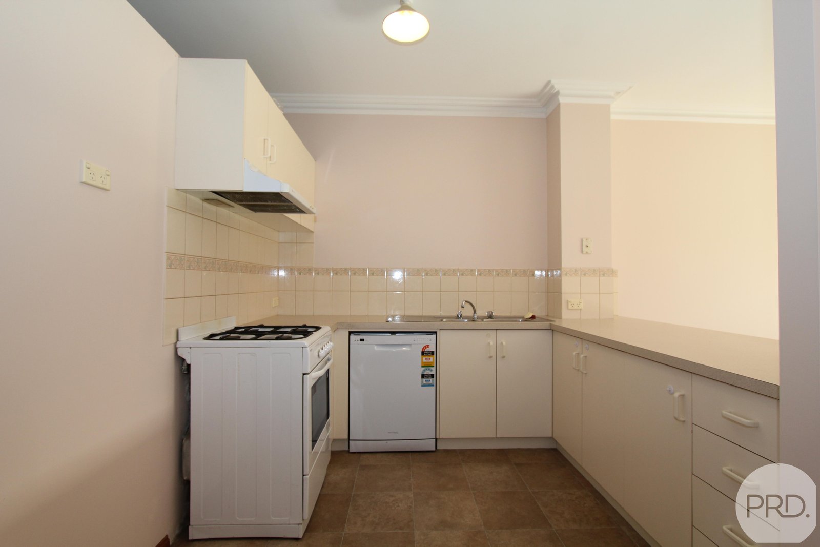 1002B Macarthur Street LAKE WENDOUREE 4