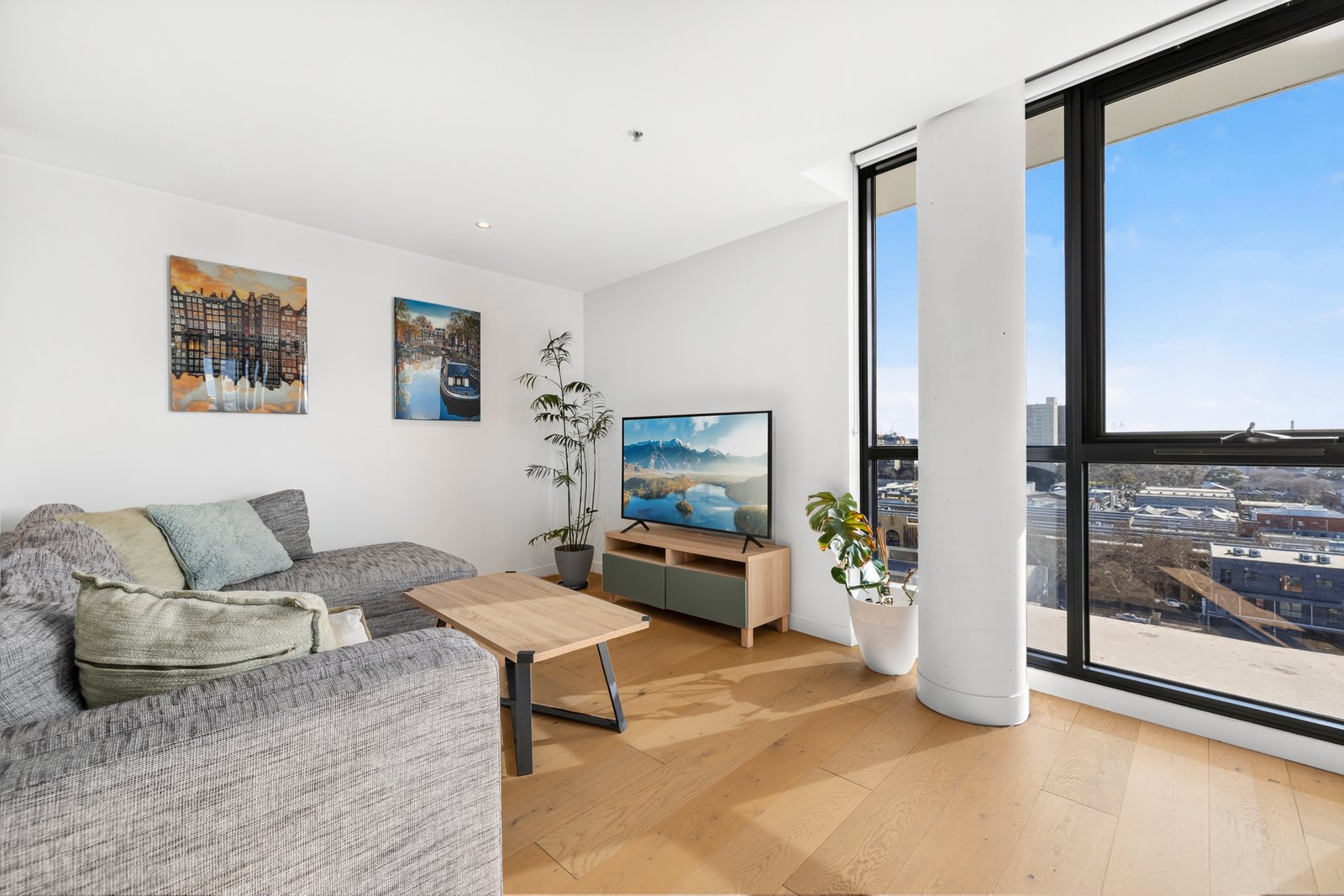 Gallery: 1002D/21 Robert Street