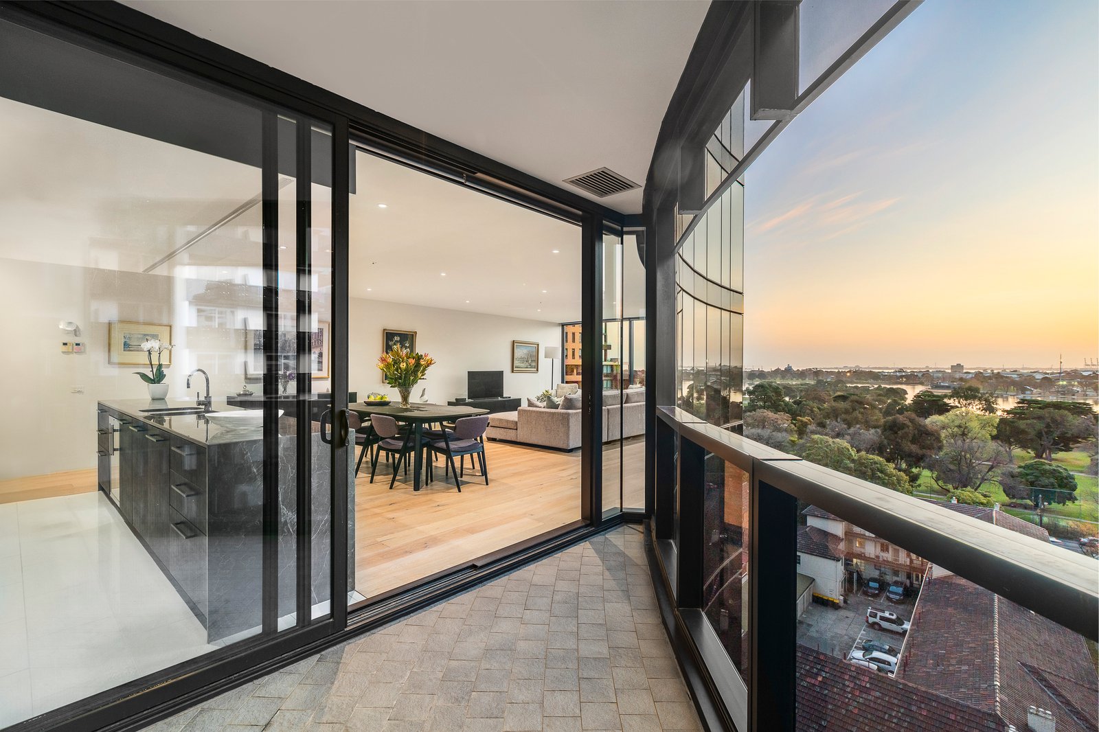 1003/454 St Kilda Road, Melbourne, 3004