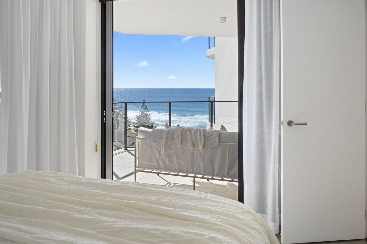 1003/6 Second Avenue Burleigh Heads 11