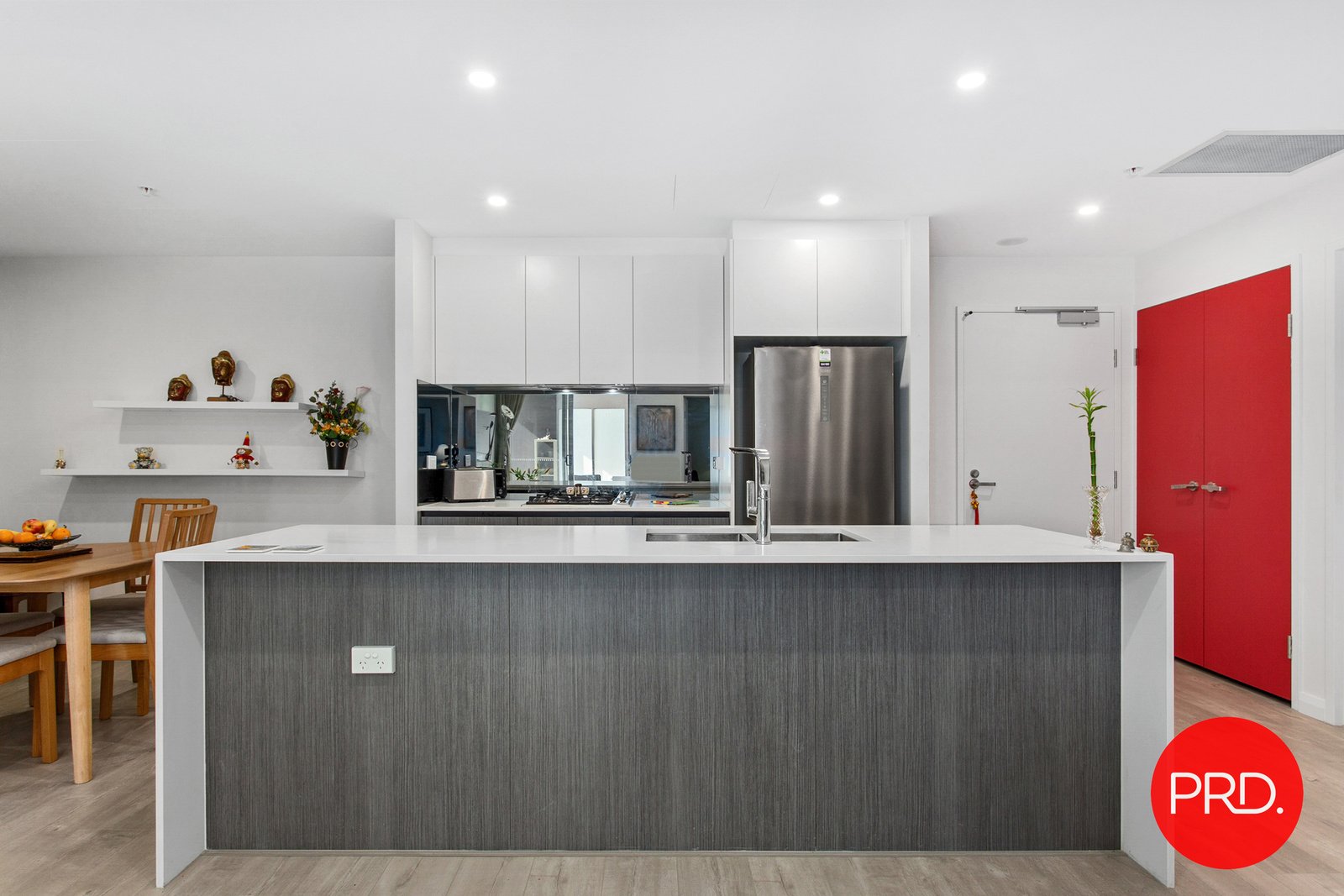 1003/70 Regent Street KOGARAH 3