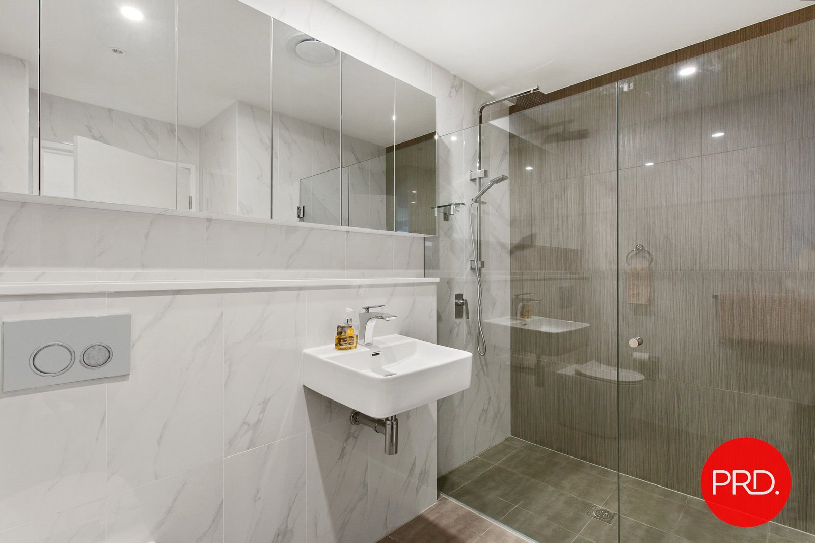1003/70 Regent Street KOGARAH 8