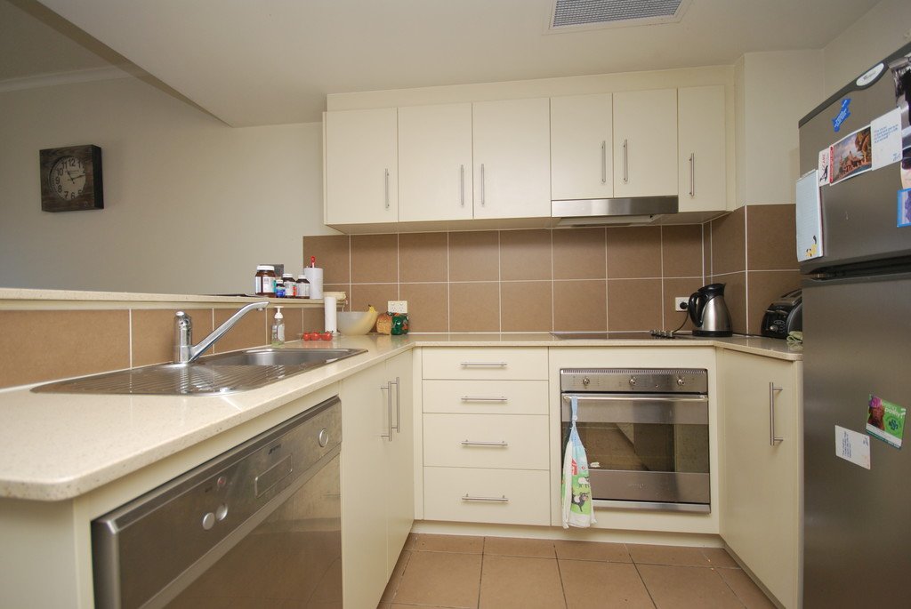 1004/1 Ocean Street BURLEIGH HEADS 6