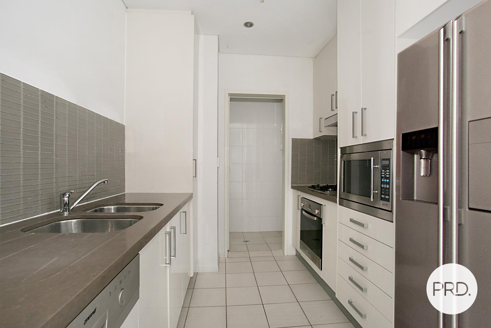 1004/4 Como Cres  SOUTHPORT 3