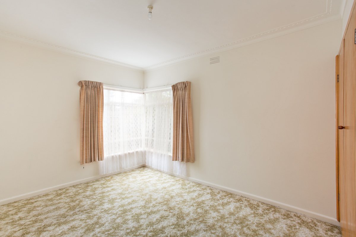 Gallery: 1005 Warrenheip Street