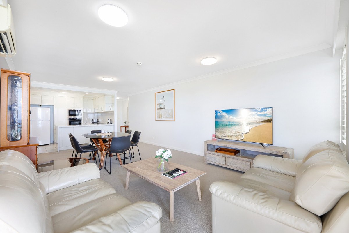 1005/220 The Esplanade Burleigh Heads 14