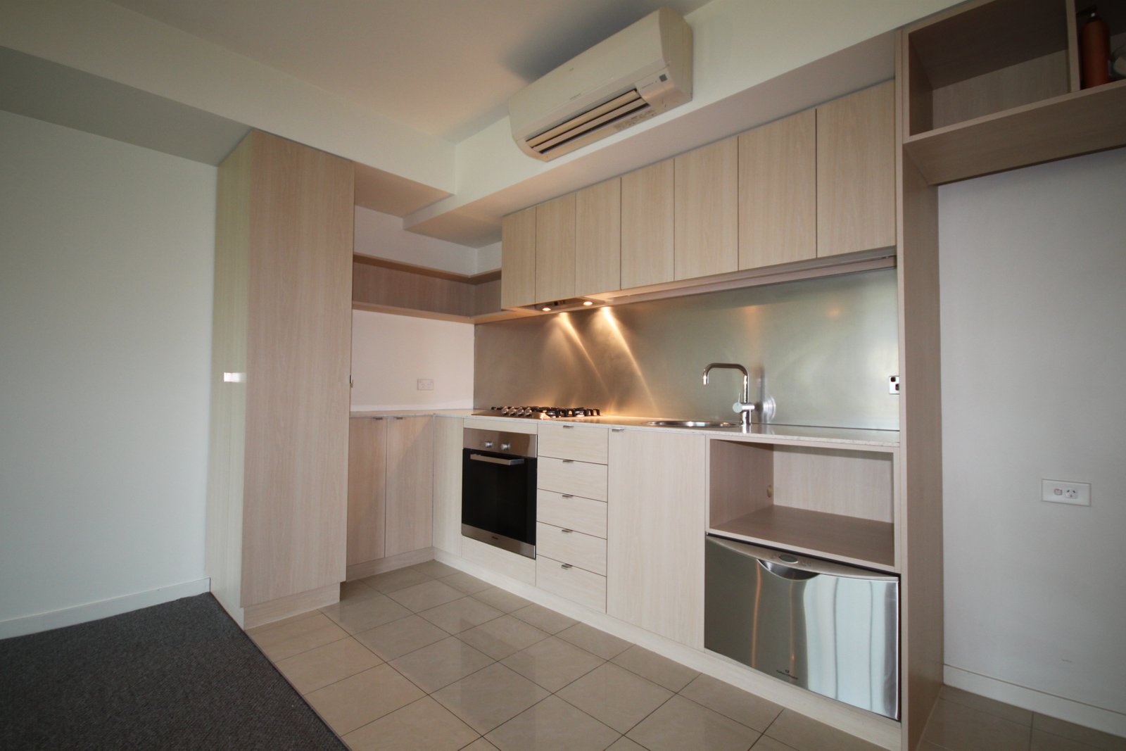 Gallery: 1006/2-14 Albert Road