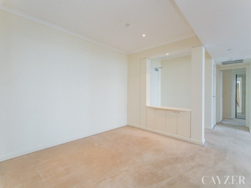 Gallery: 1007/127 Beach Street