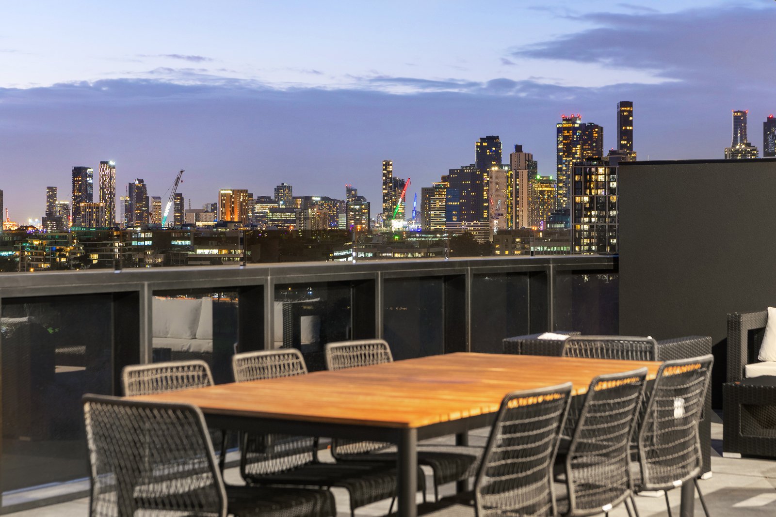 1007/20 Queens Road, MELBOURNE, 3004