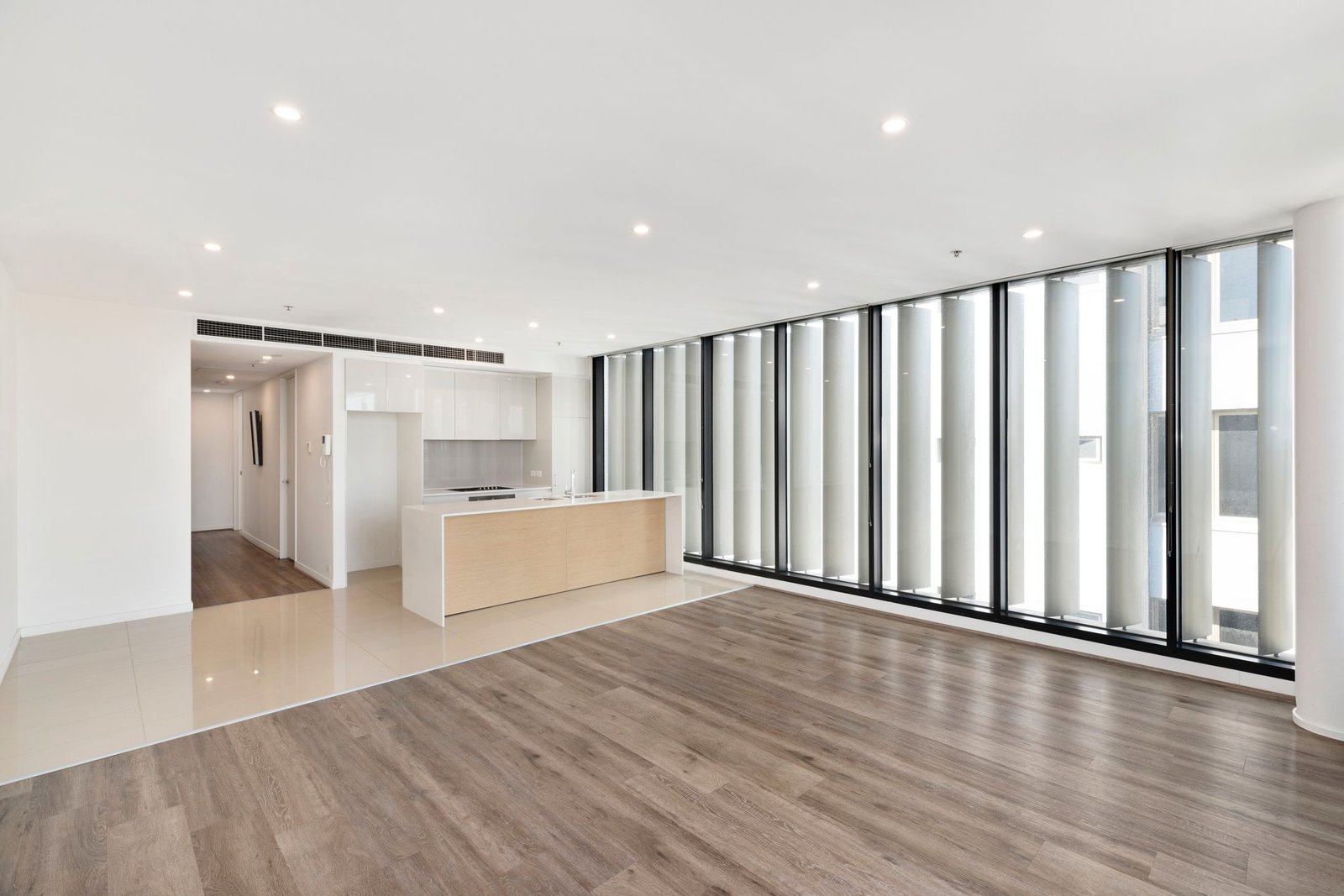 Gallery: 1007/70 Queens Road