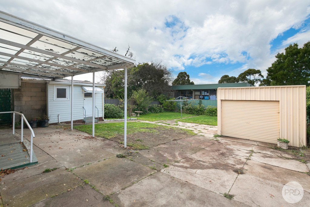 1008 Lydiard Street North BALLARAT NORTH 9