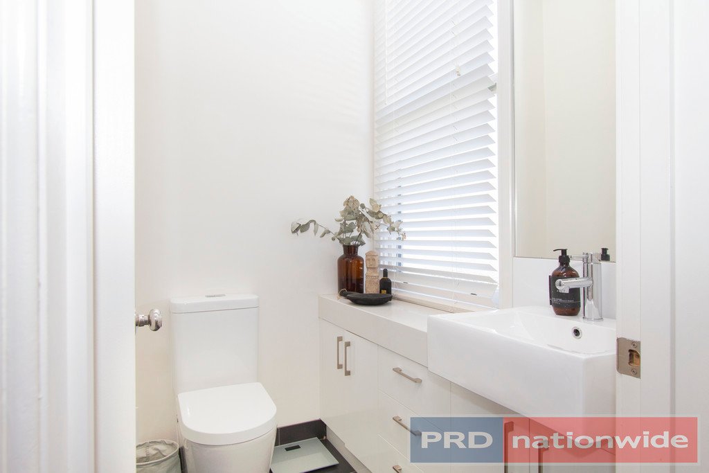 1009 Macarthur Street LAKE WENDOUREE 8