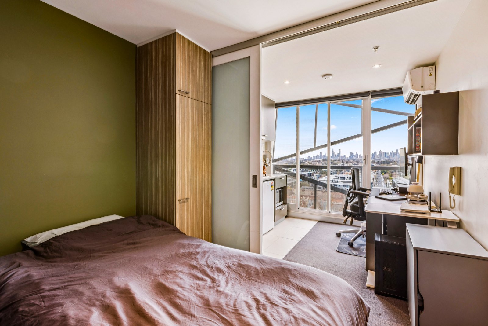 Gallery: 1009/1 Glenferrie Place