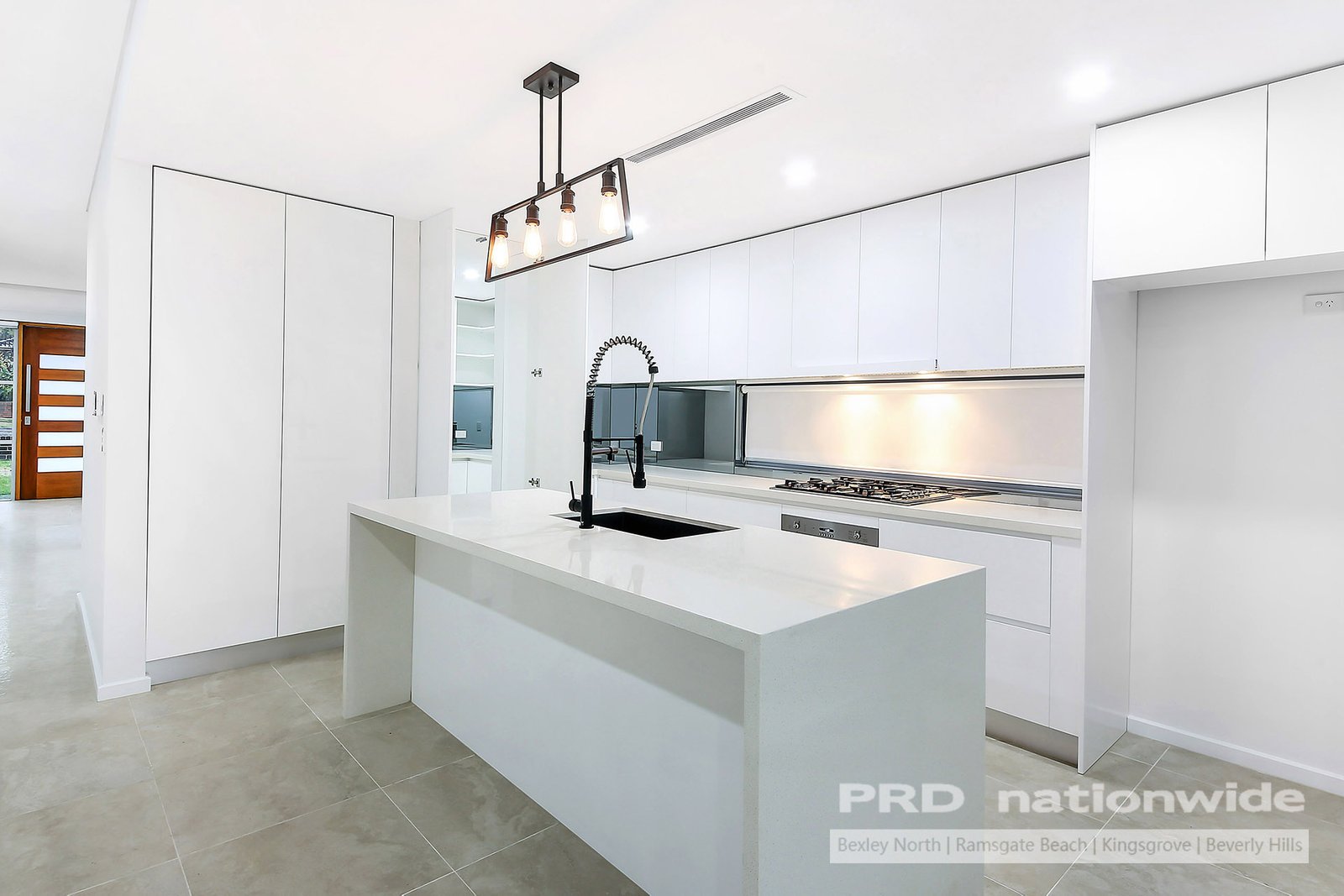 100A Stoddart Street ROSELANDS 2