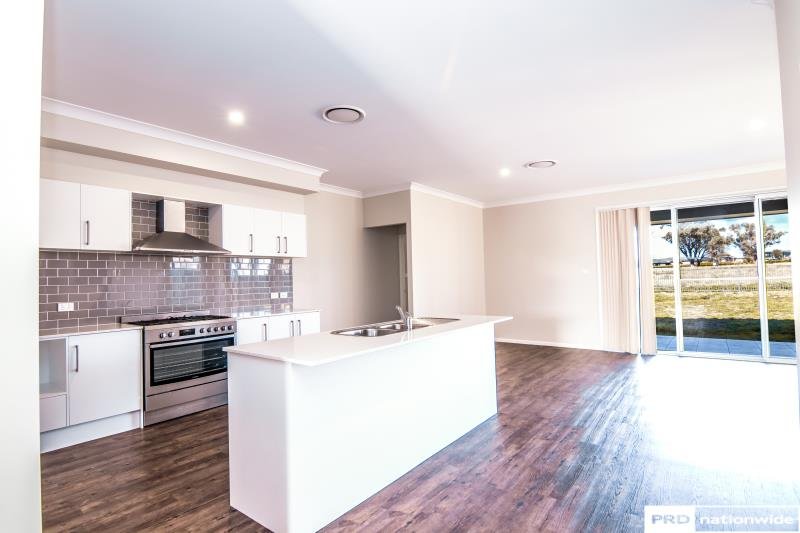 100A The Heights TAMWORTH 6