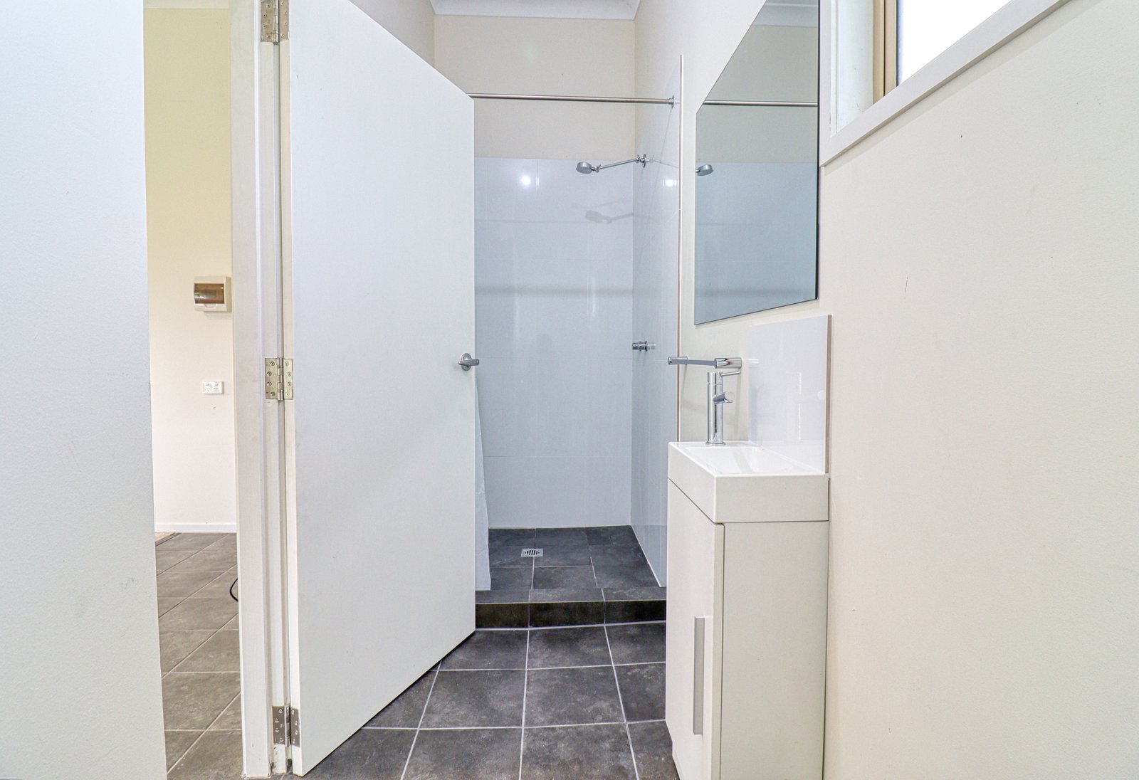 100b Ingram Road WYRALLAH 3