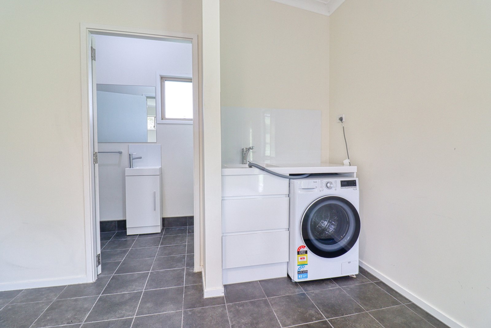 100b Ingram Road WYRALLAH 4