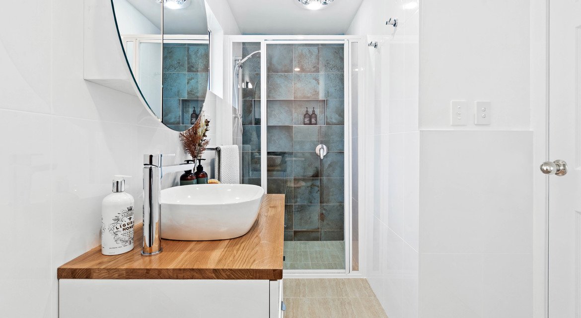 101-103 Eastslope Way NORTH ARM COVE 11