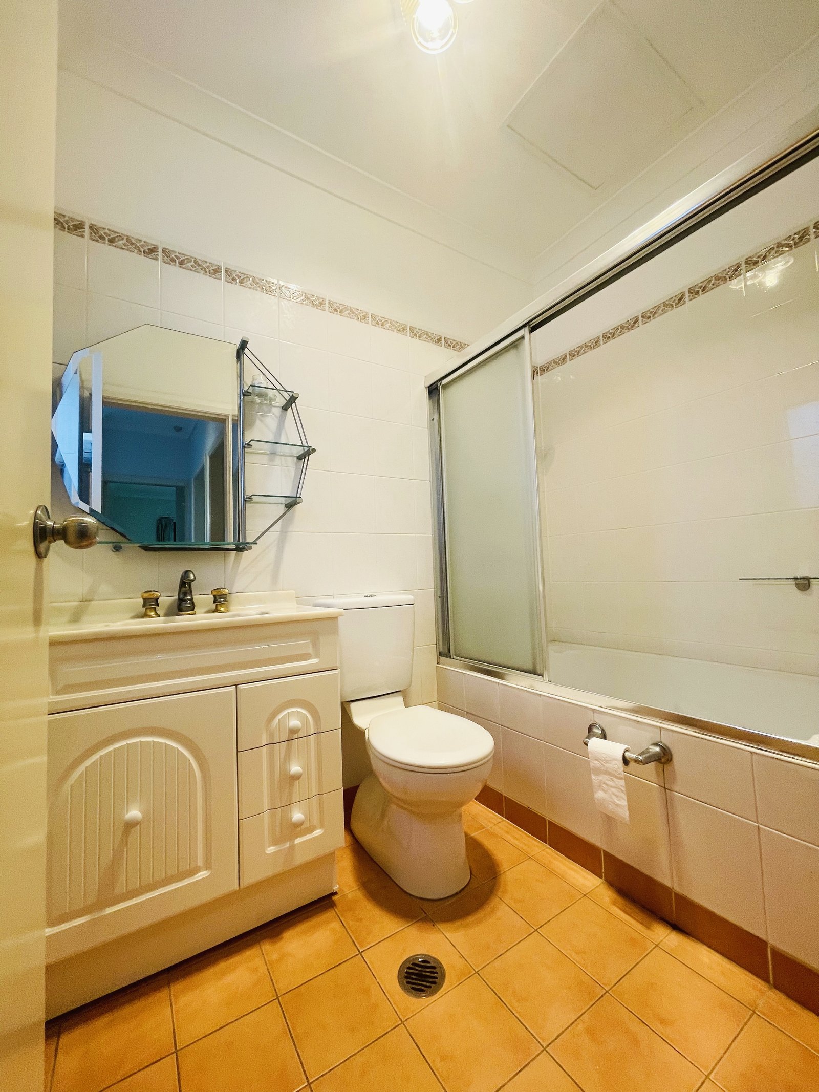 10/1-2 Rena Street SOUTH HURSTVILLE 5