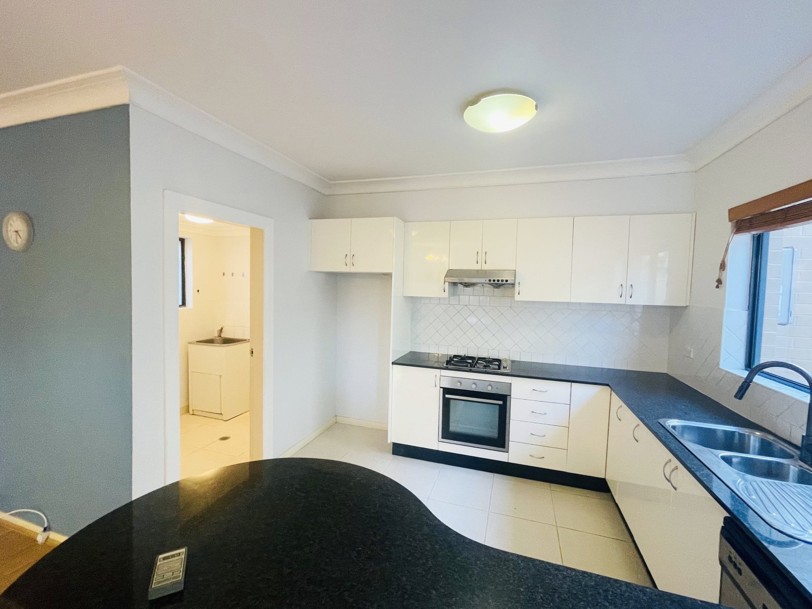 10/1-2 Rena Street SOUTH HURSTVILLE 3