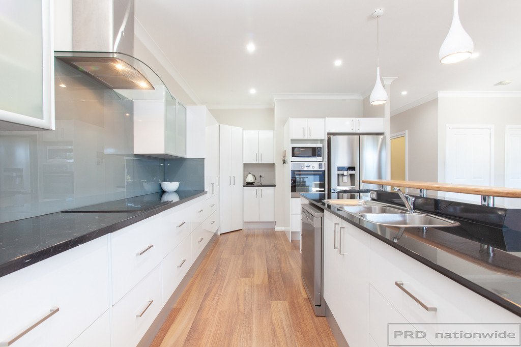 101 Beresford Avenue BERESFIELD 14